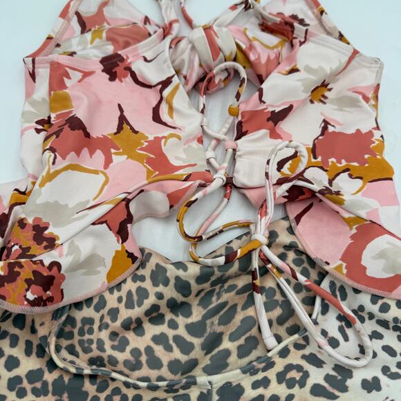 P2F Carly Floral & Leopard Cutout One Piece Swimsuit Size Medium - Picture 3 of 6